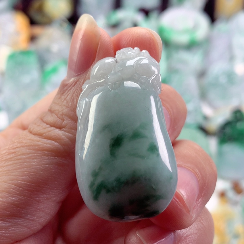 【闪购商品】翡翠吊坠(不含链)未镶嵌