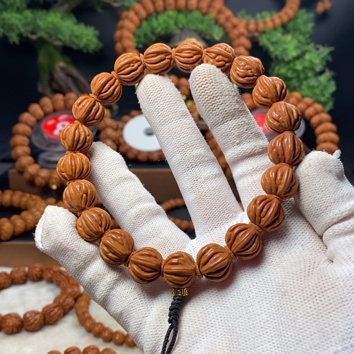 桃核吊坠秦岭龙纹