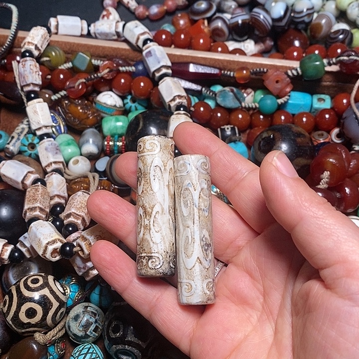 晁***林玛瑙/玉髓未镶嵌颈饰