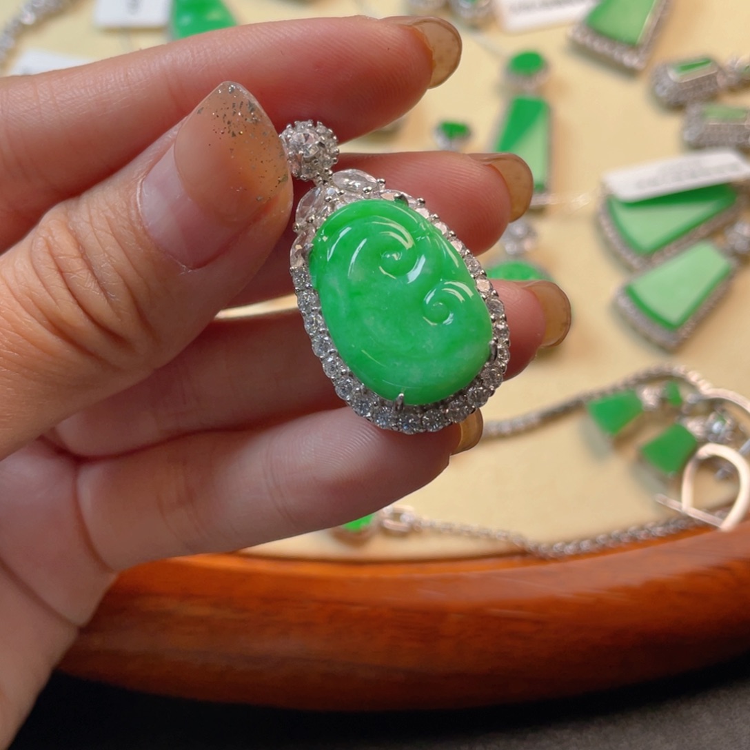 翡翠吊坠(不含链)银S925镶嵌