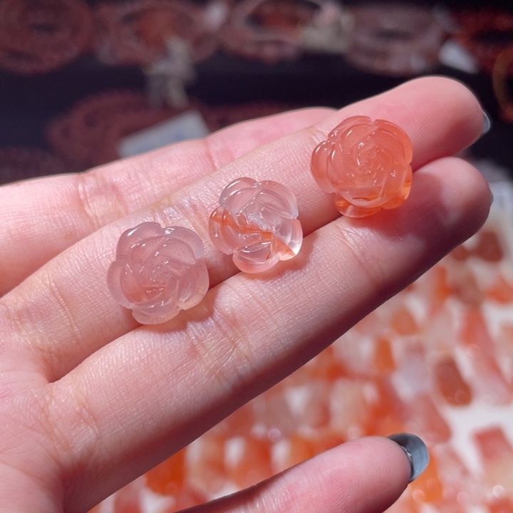 南红玛瑙未镶嵌玫瑰花863