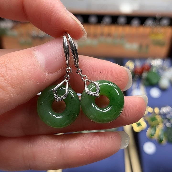 和田玉银S925镶嵌耳饰平安扣15左右碧玉