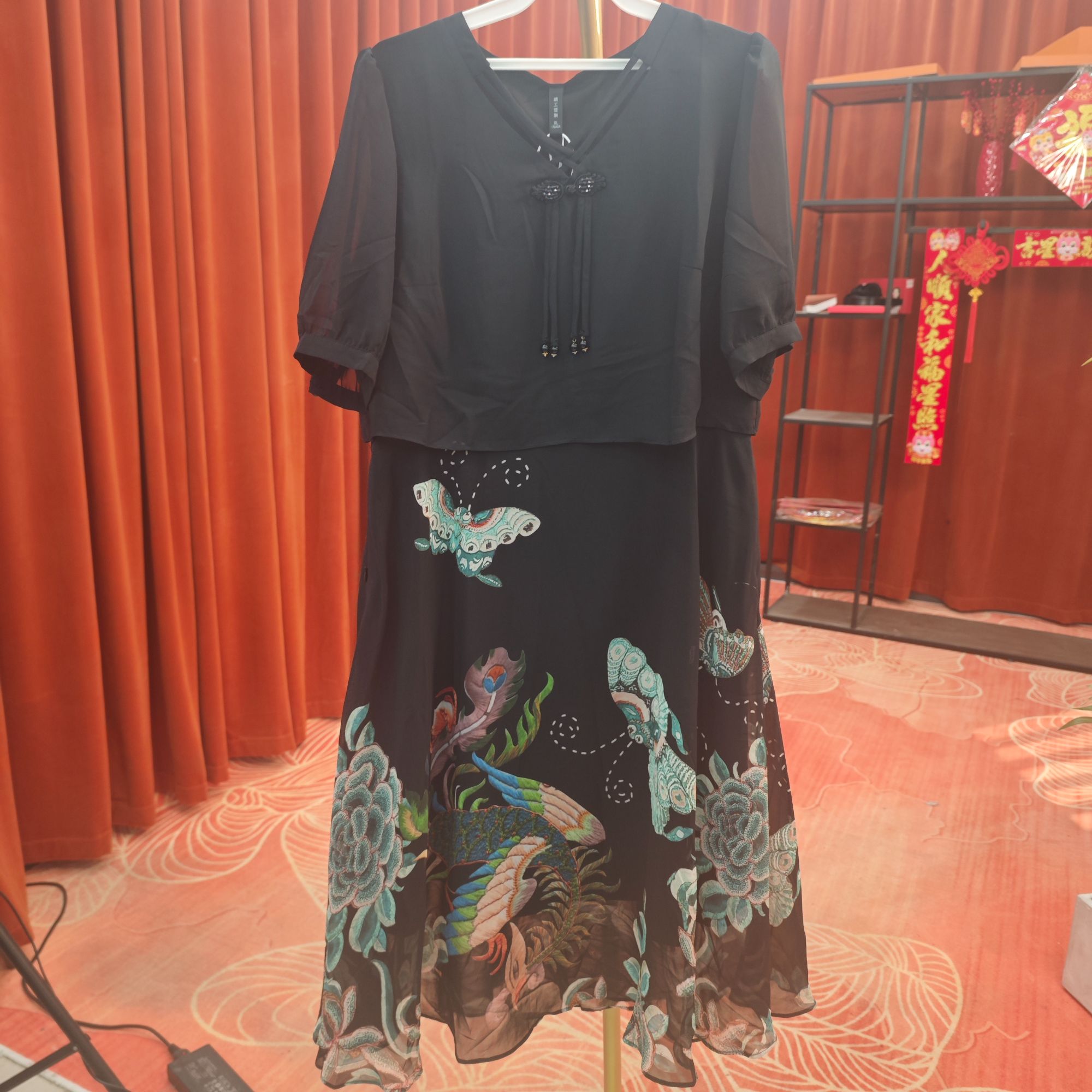 33106 新款气质时尚百搭优雅减龄显瘦连衣裙