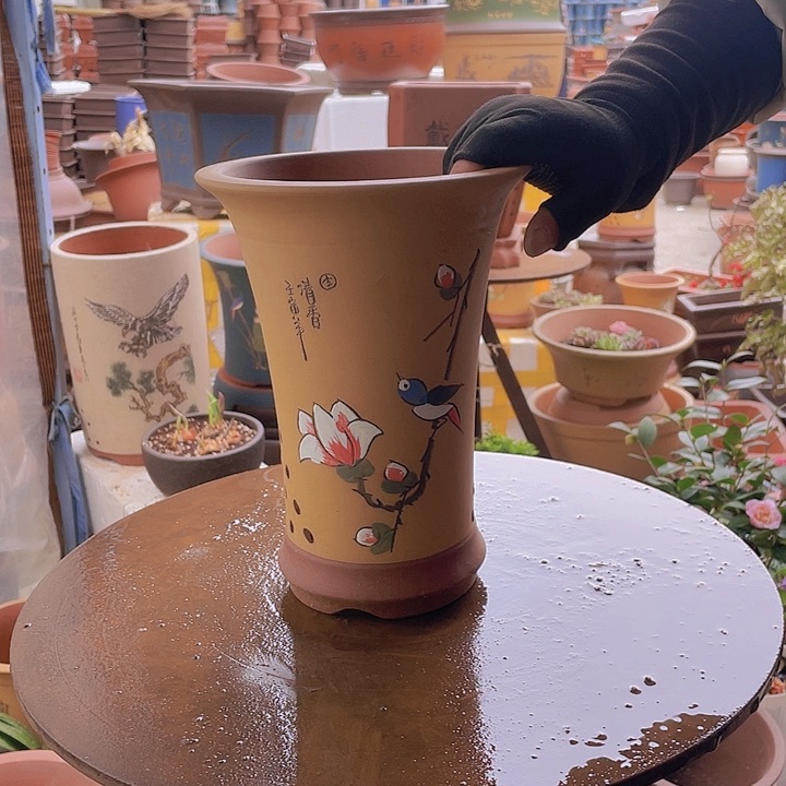 宜兴紫砂黄舍得兰花盆小