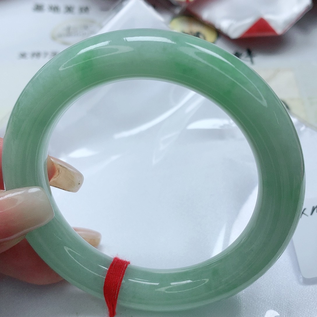 【闪购商品】翡翠手镯未镶嵌缅甸天然A货翡翠