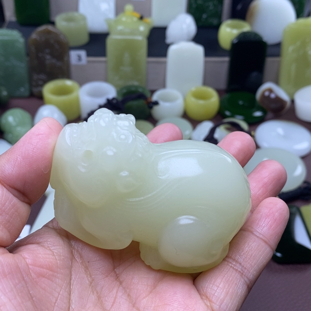 和田玉未镶嵌颈饰相****s