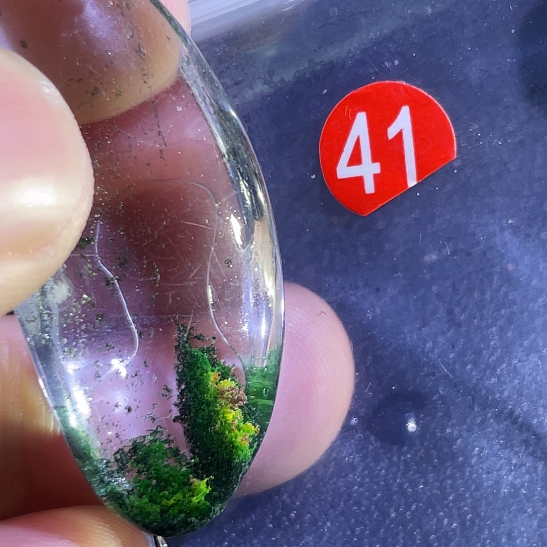 哦***4未镶嵌吊坠(赠链)水晶