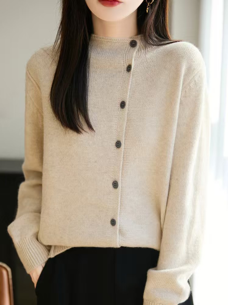 微胖mm加厚斜扣设计感羊毛针织纽扣开衫简约大气