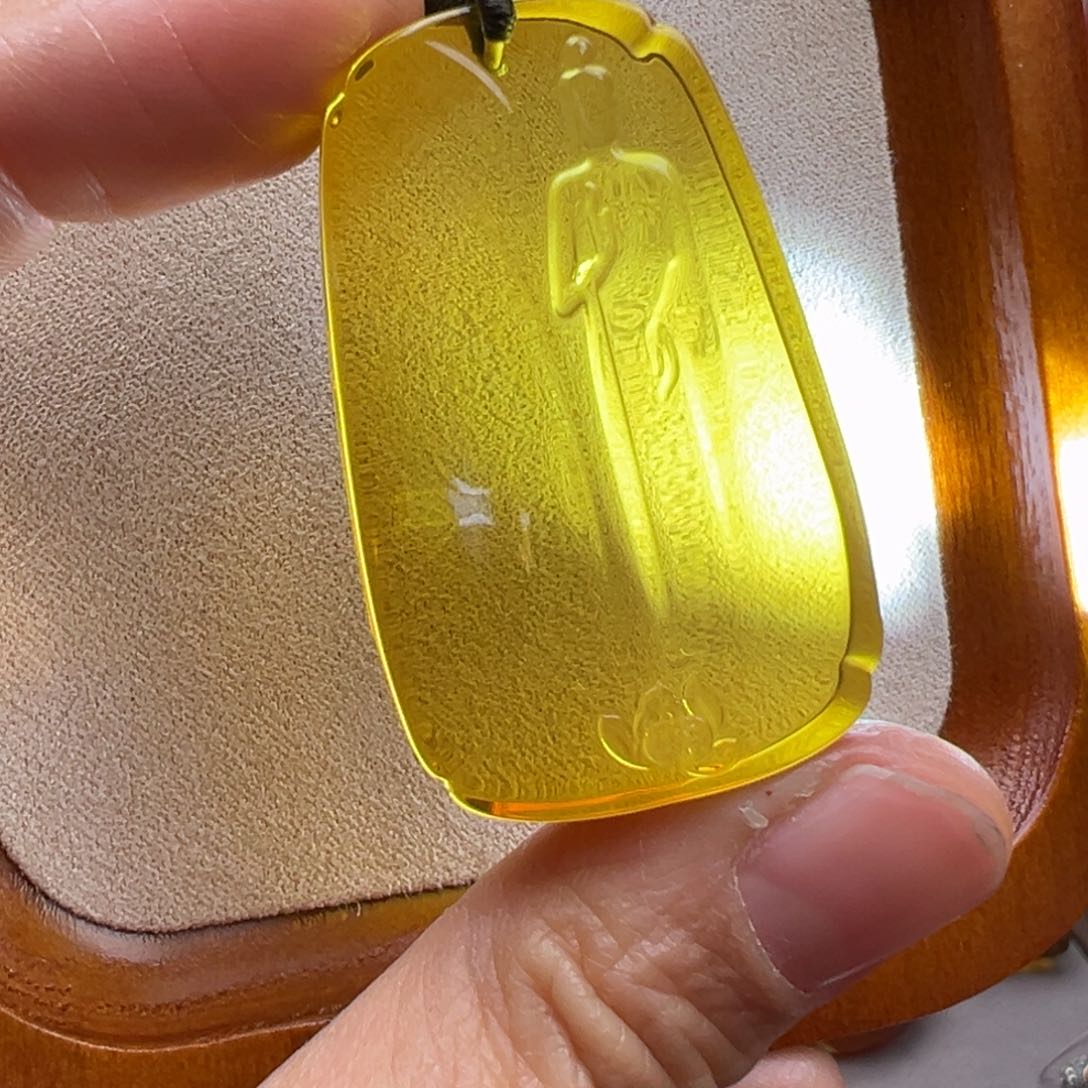 琥珀颈饰未镶嵌无相