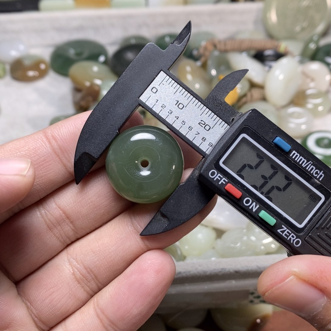 和田玉吊坠(不含链)未镶嵌