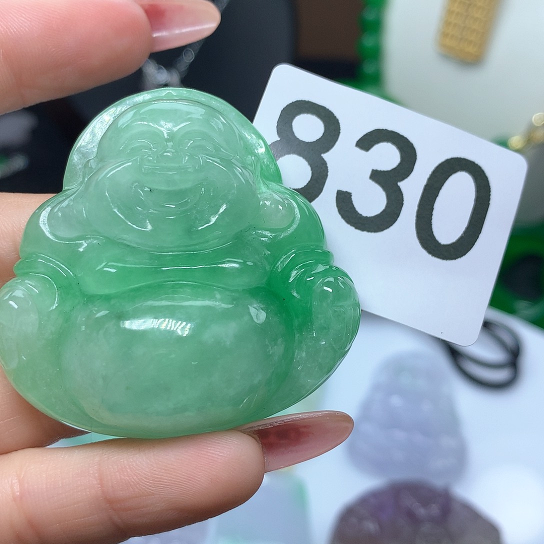 翡翠吊坠(赠链)未镶嵌