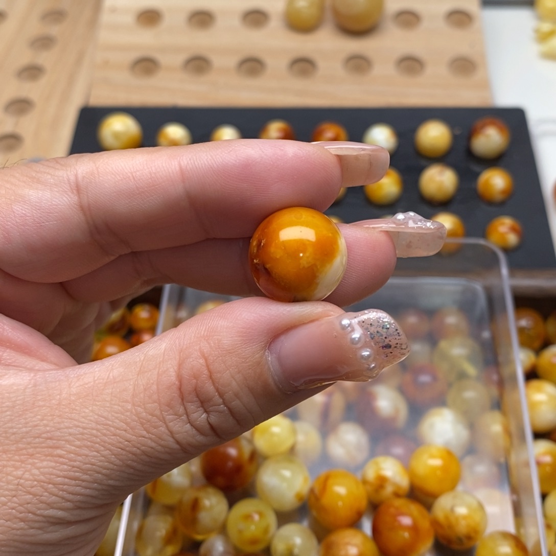 安***拉蜜蜡未镶嵌裸石蜜蜡