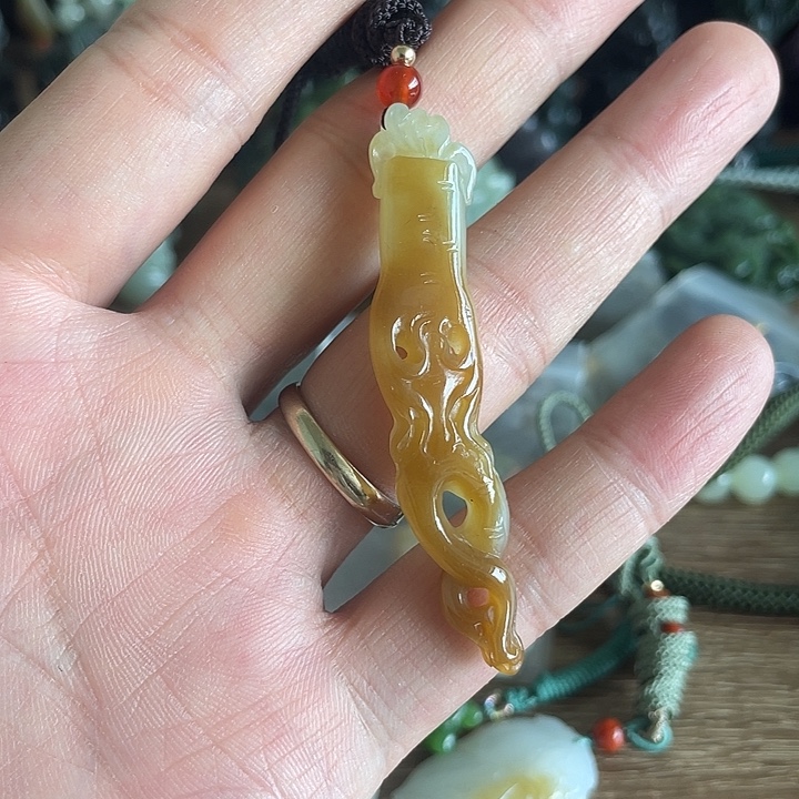 颈饰未镶嵌和田玉