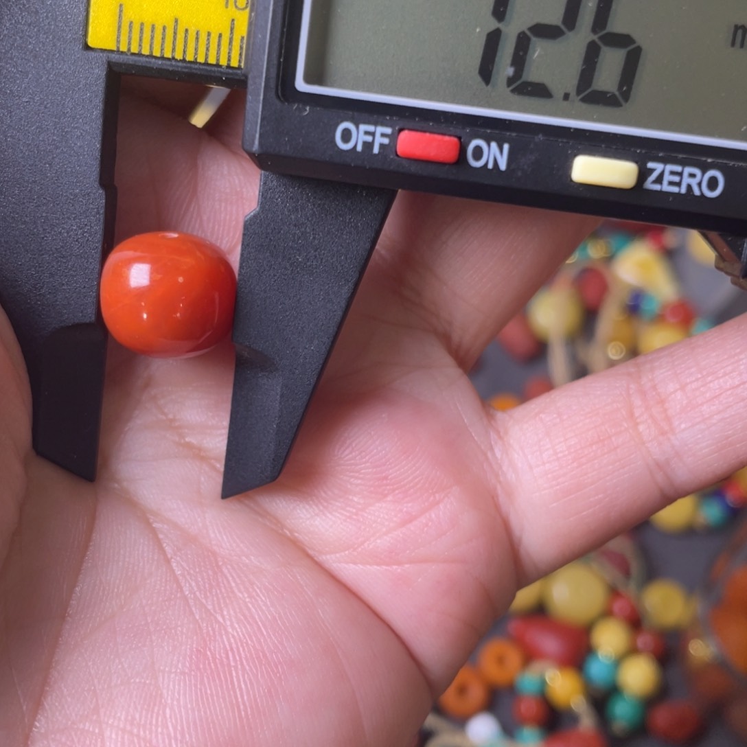 南红玛瑙配饰未镶嵌