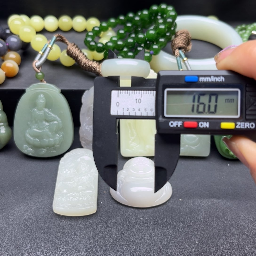 未镶嵌和田玉珠宝半成品