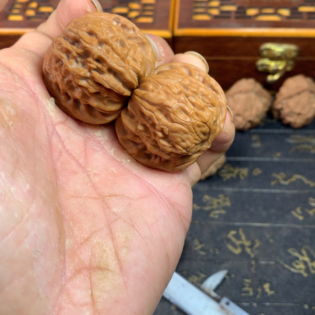 吊坠猴头核桃文玩核桃磨盘狮子头39