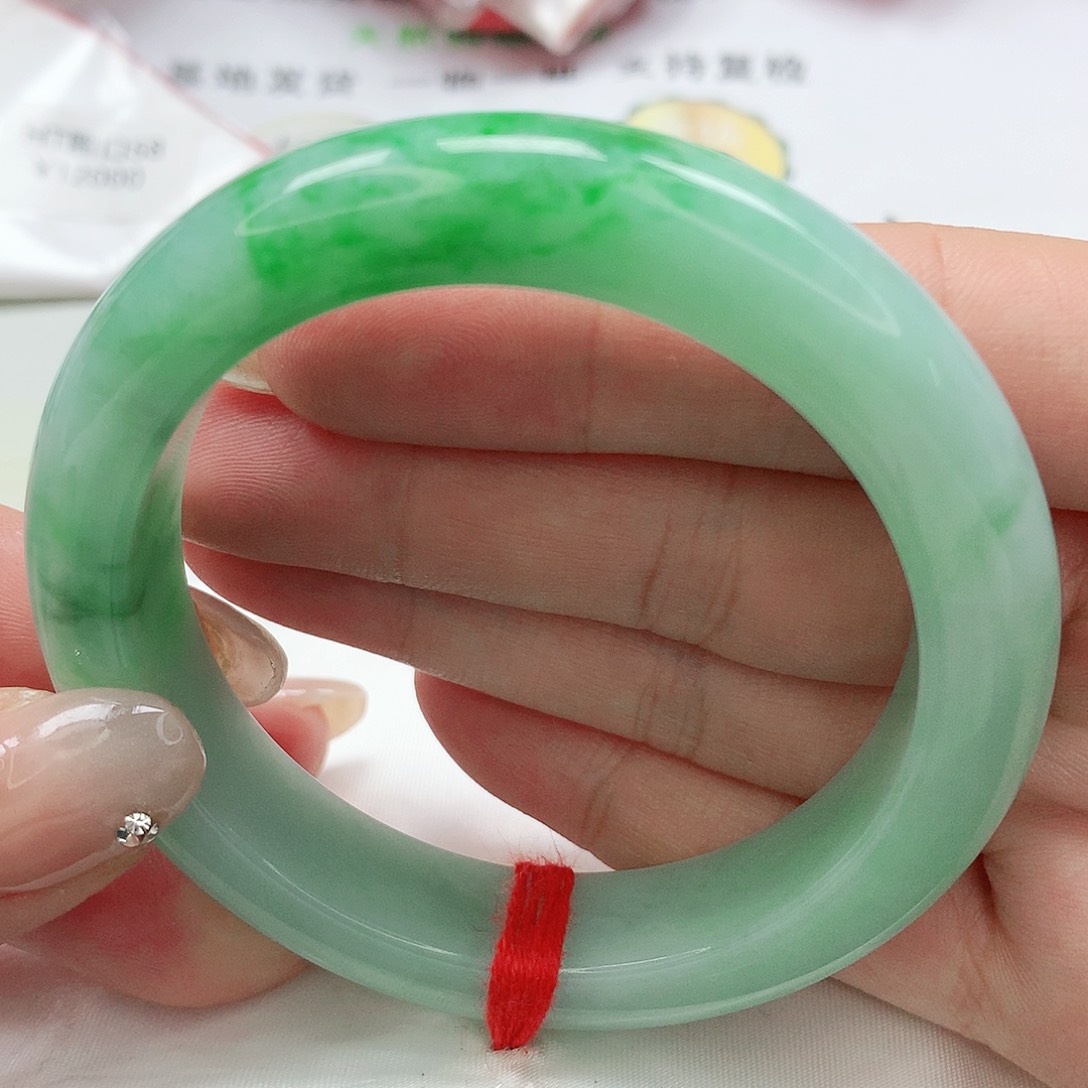 【闪购商品】翡翠手镯未镶嵌缅甸天然A货翡翠