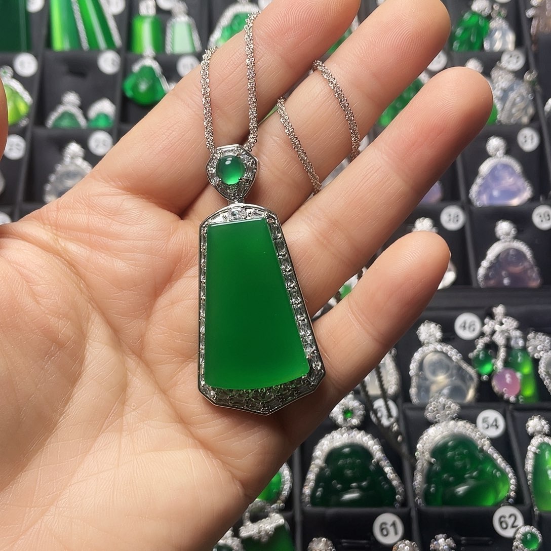 玛瑙/玉髓合金颈饰