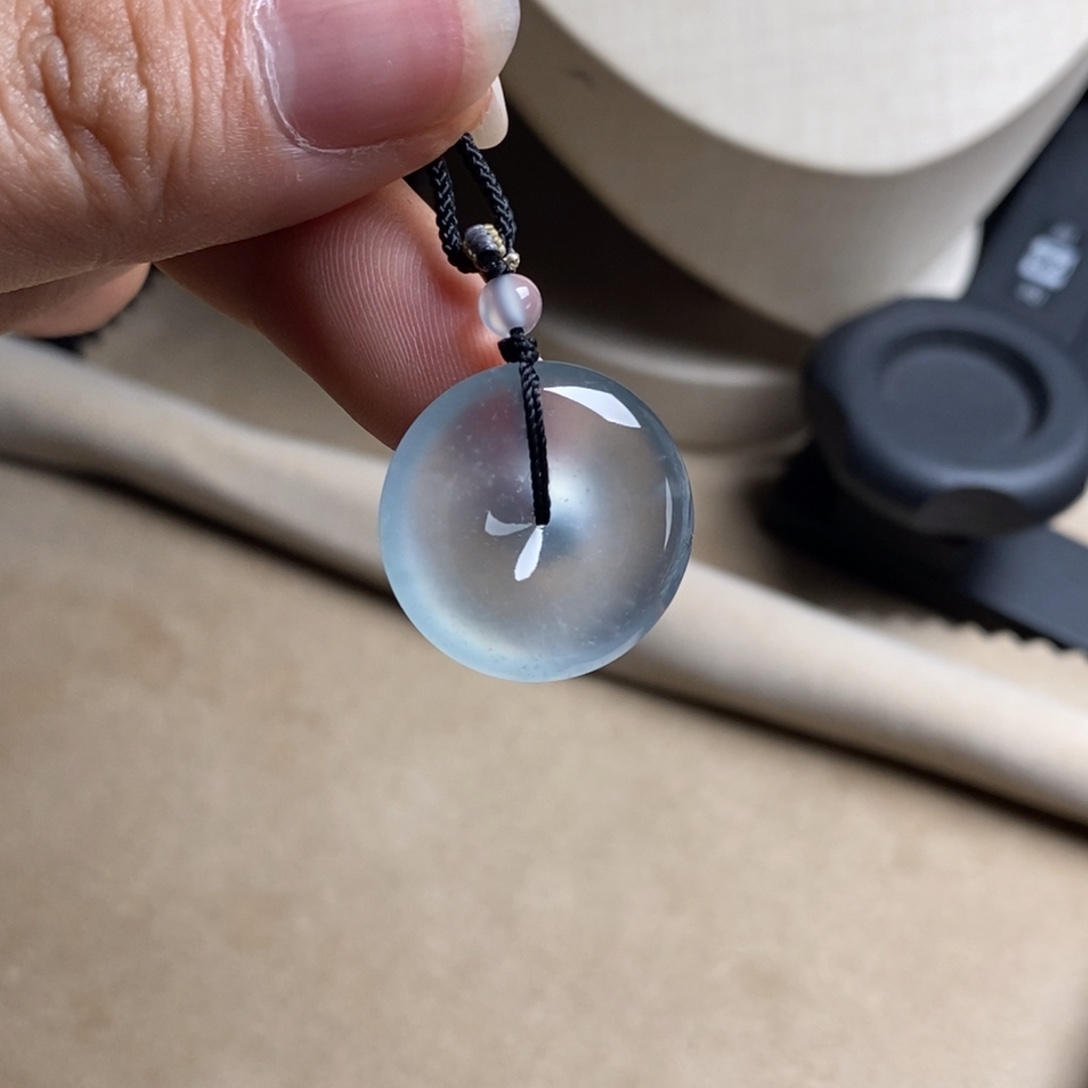 翡翠未镶嵌颈饰高冰玻璃种淡蓝杠平安扣21.4-5.1