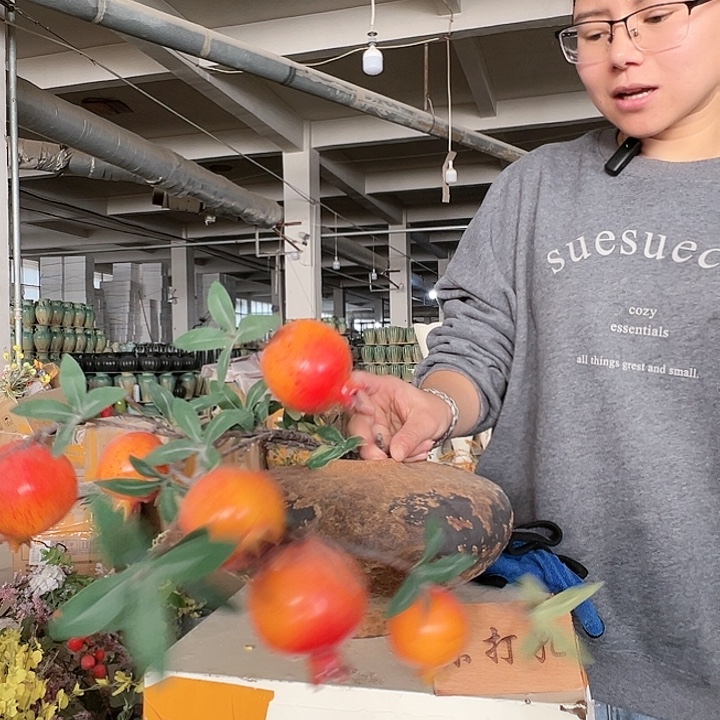 景德镇陶瓷花瓶工厂