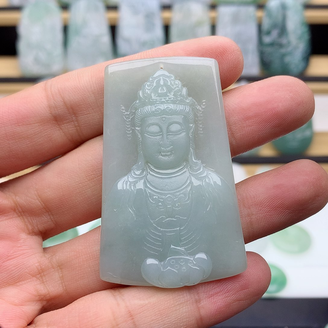 翡翠颈饰未镶嵌观音牌