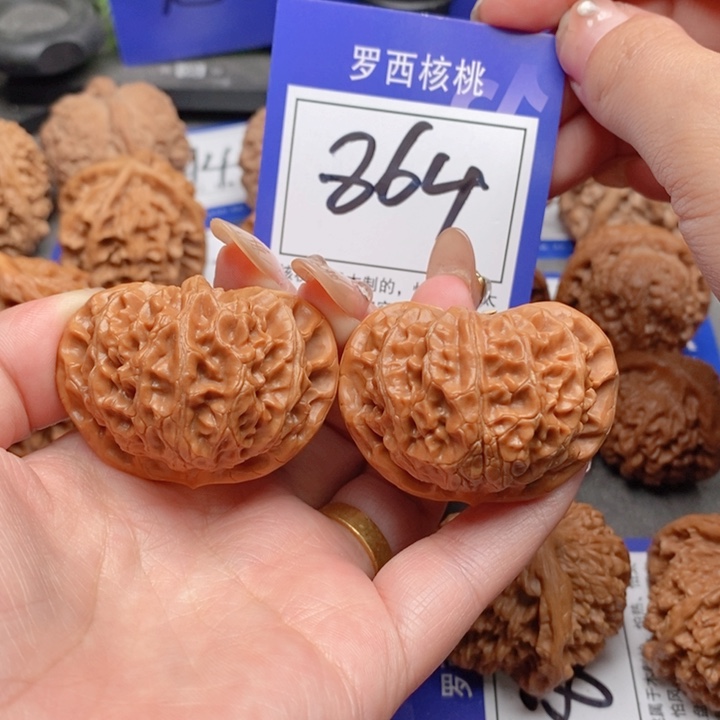 吊坠桃核44宫灯864