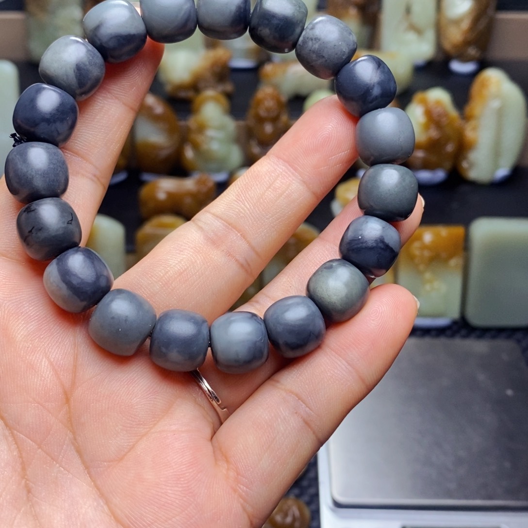 和田玉未镶嵌吊坠(不含链)