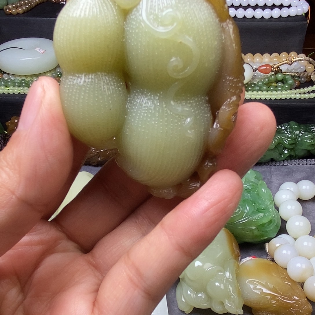 用***2和田玉未镶嵌吊坠(不含链)