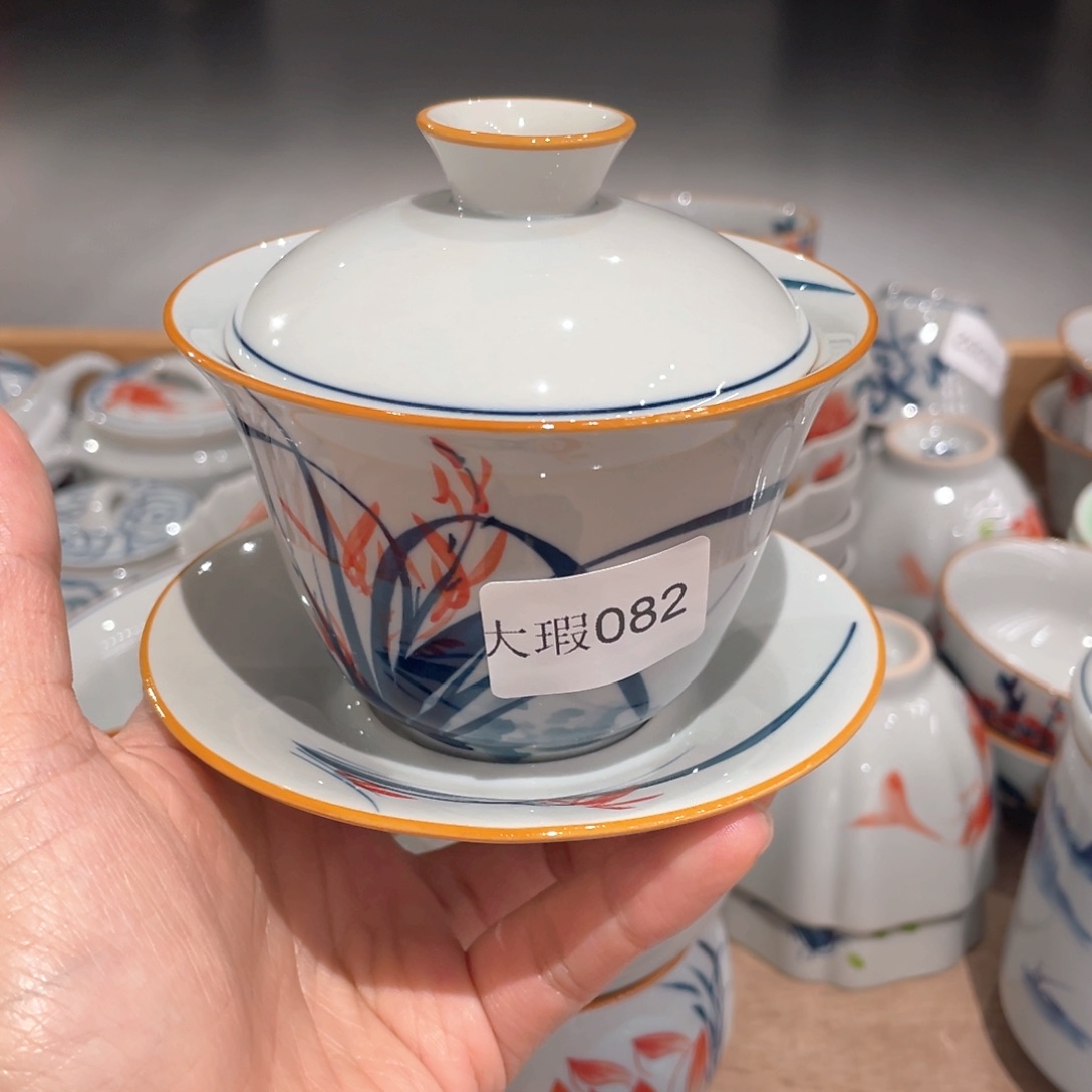 釉下手绘茶具微瑕