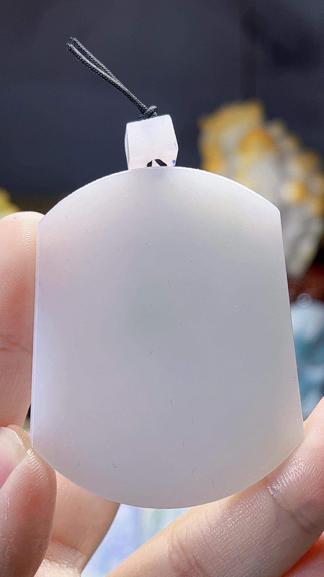 天然缅甸翡翠细腻起胶感无事牌毛货买断需抛光尺寸高52宽48厚5