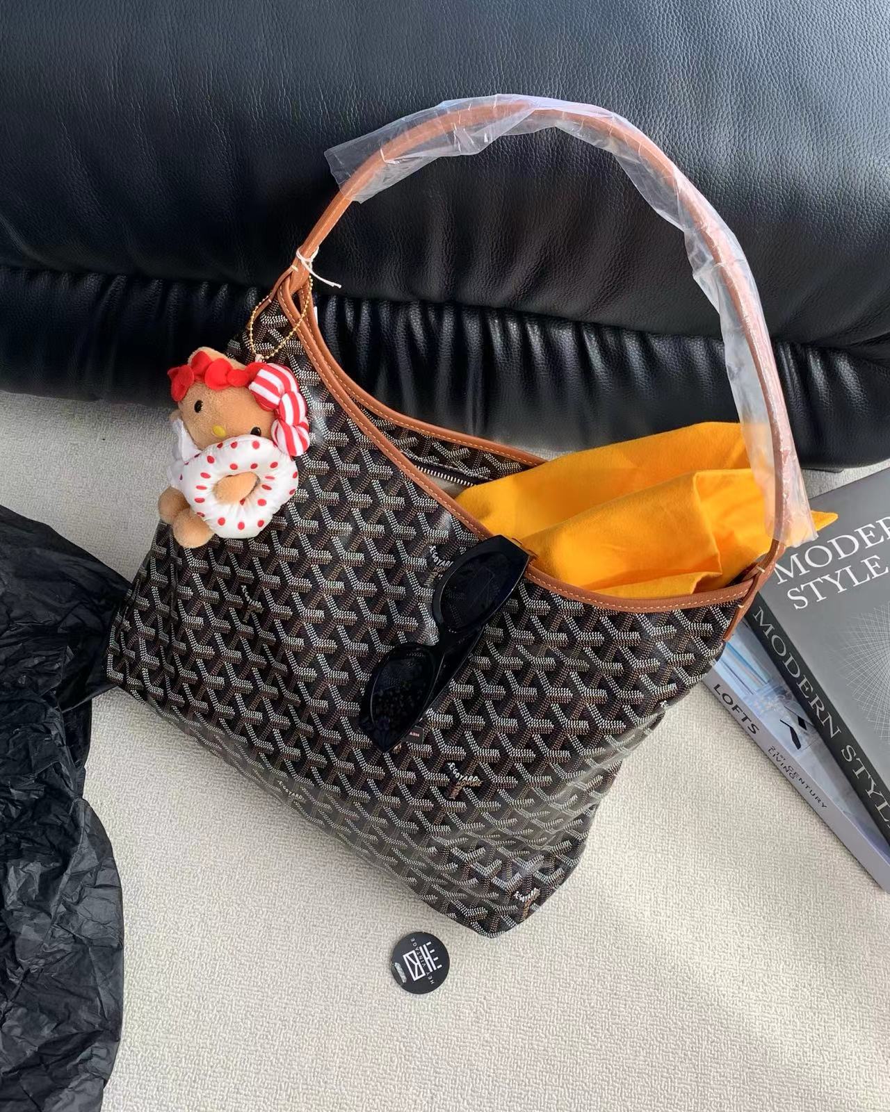 未使用 Goyard 25年 棕色老花hobo包 34cm 16473074