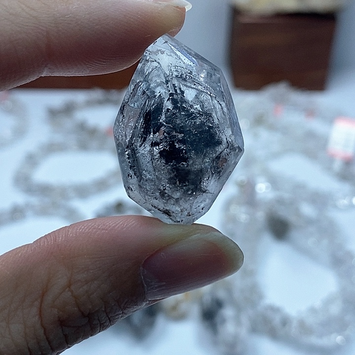 水晶颈饰未镶嵌晶中晶