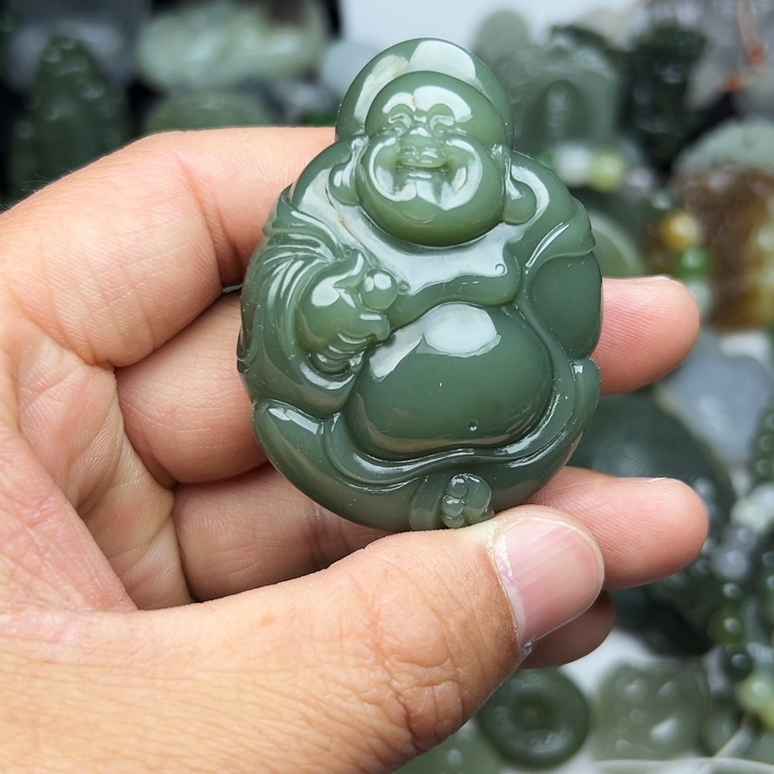 和田玉颈饰未镶嵌