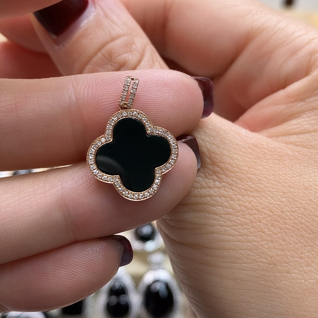 翡翠颈饰18K金镶嵌墨翠