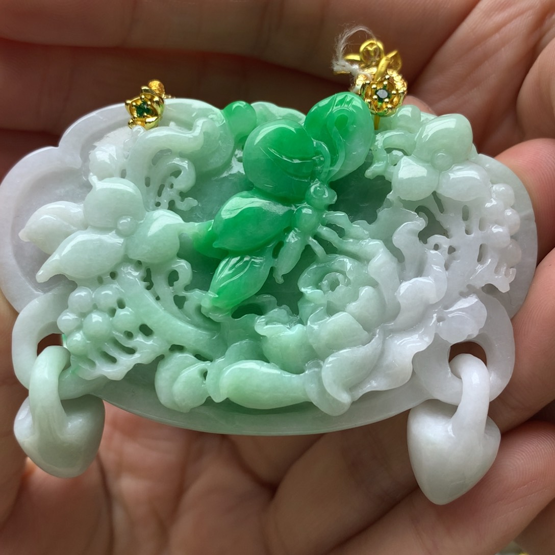 翡翠未镶嵌颈饰翡翠