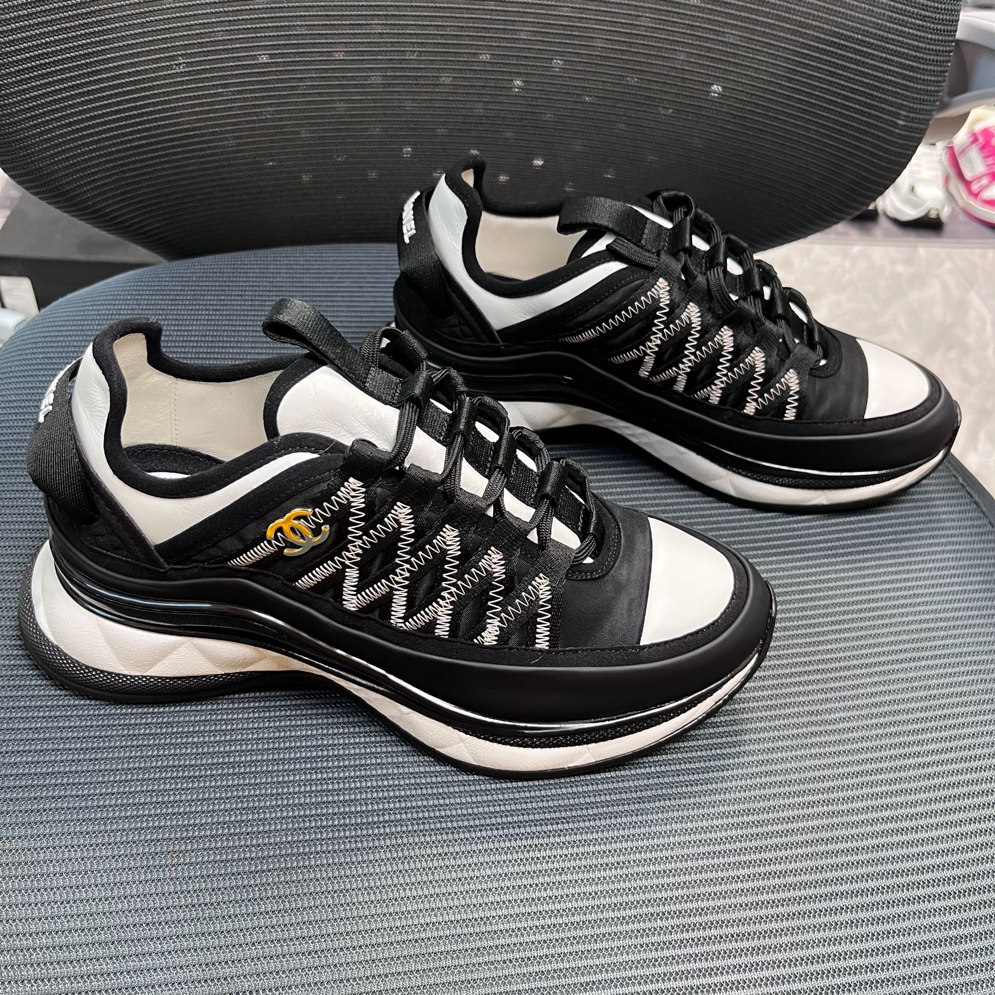 全新未使用 Chanel/香奈儿 仅试穿！36码！25c 厚底系带低帮运动鞋