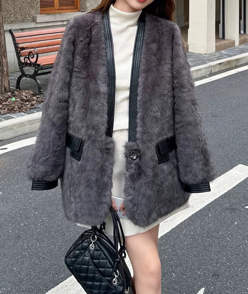 [DARUI]小香风名媛轻奢新款毛毛一体高级感宽松外套25606