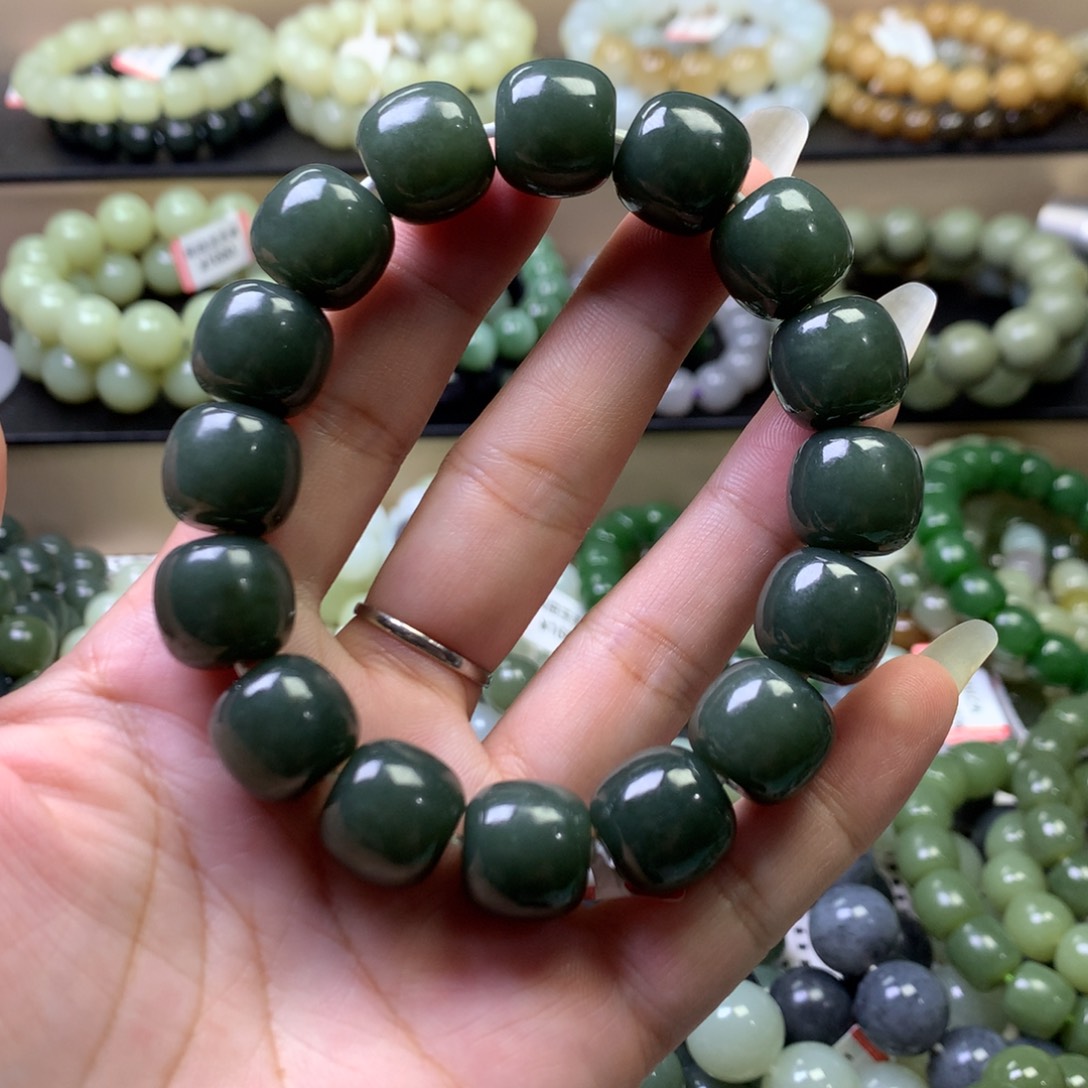 手链未镶嵌和田玉