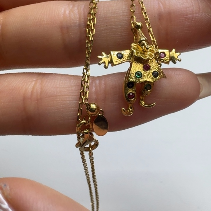 未镶嵌颈饰红宝石