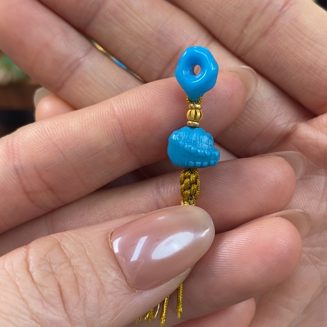 绿松石未镶嵌。佛手提溜