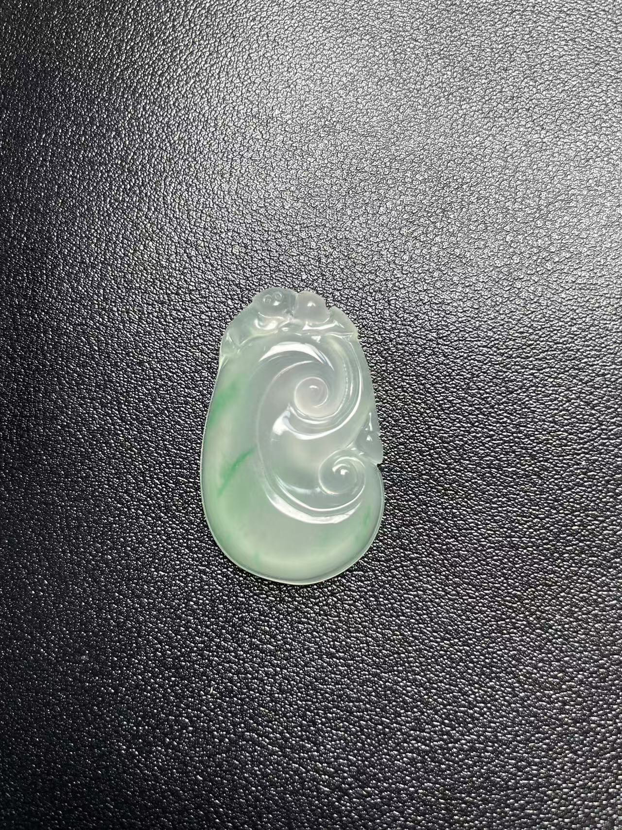 天然非洲翠起冰起胶如意吊坠