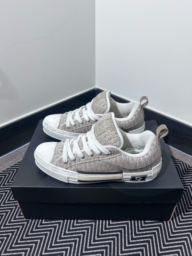 95新 DIOR/迪奥 42.5码 dior迪奥 B23 无原盒 鞋底磨损小