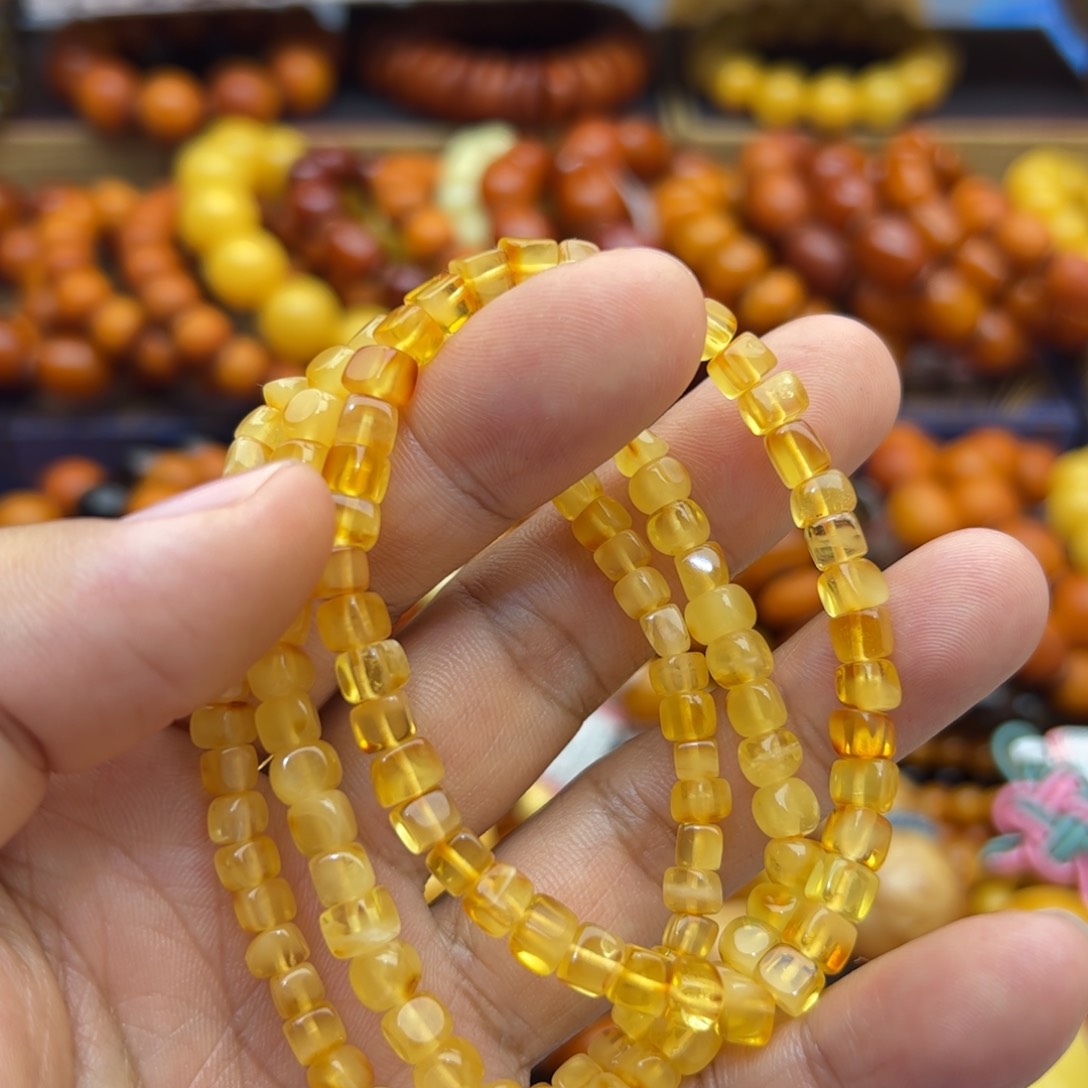 未镶嵌琥珀珠宝奇石多样性发其一