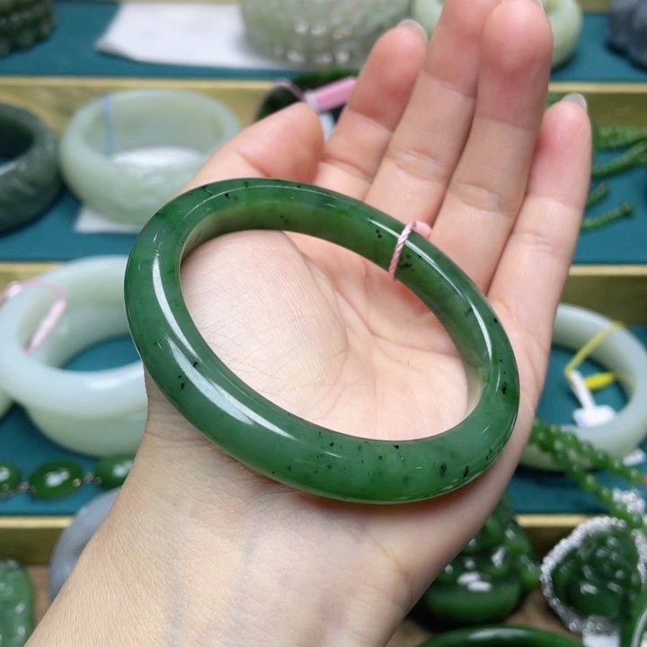 和田玉手镯56+圈口 编号106未镶嵌