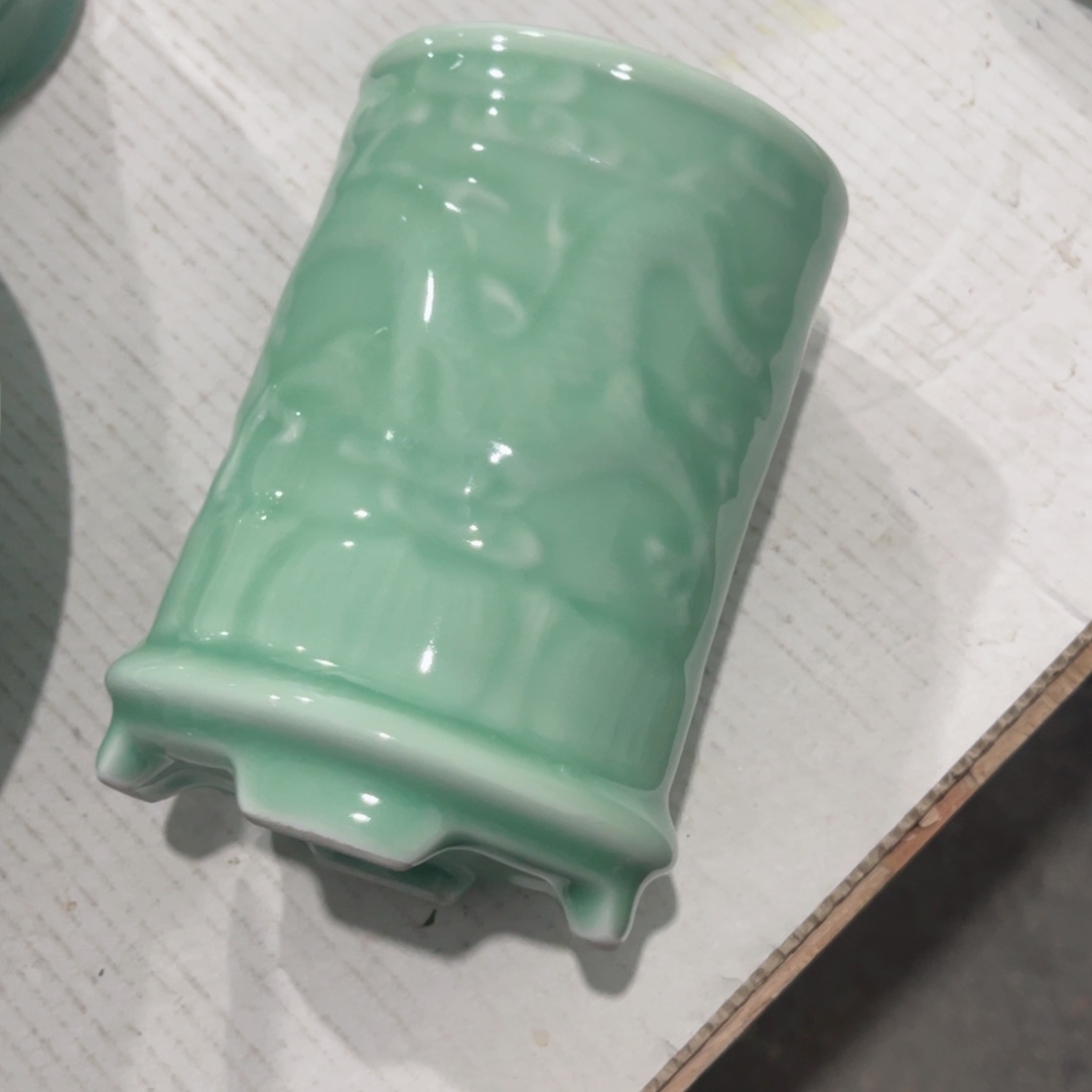 瓷片哈哈哈哈h哈哈哈哈