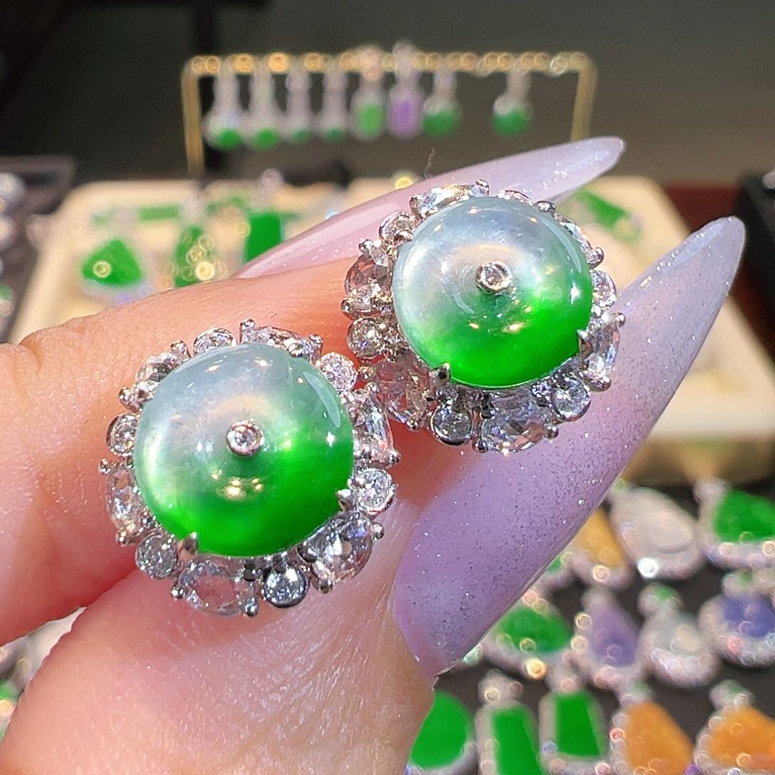 翡翠耳钉18K金镶嵌翡翠