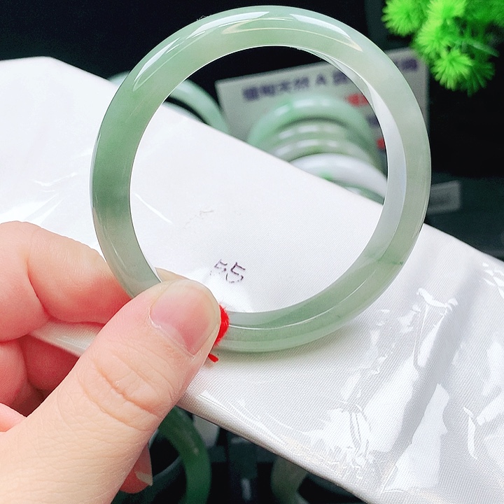 翡翠未镶嵌手镯108
