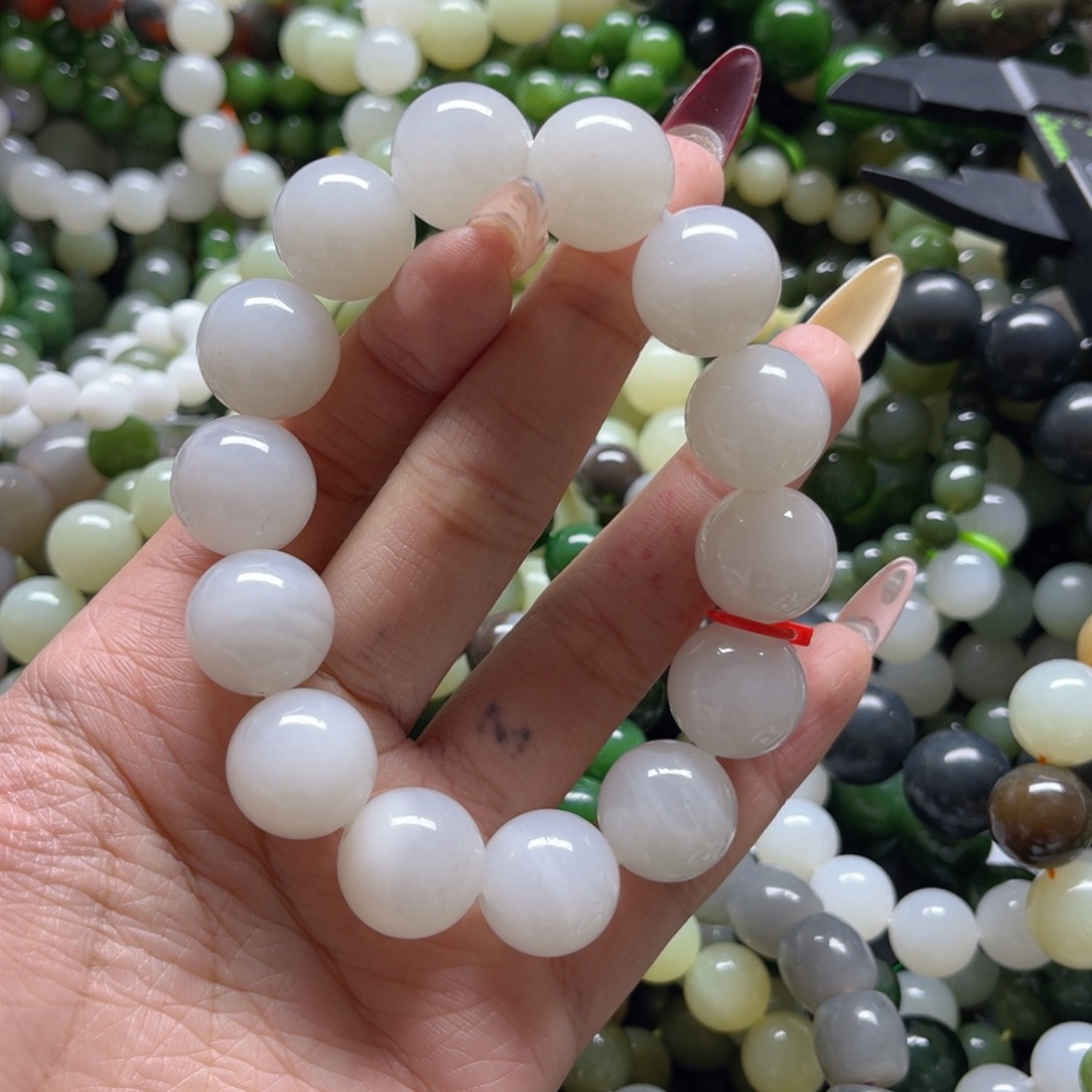 和田玉手链未镶嵌