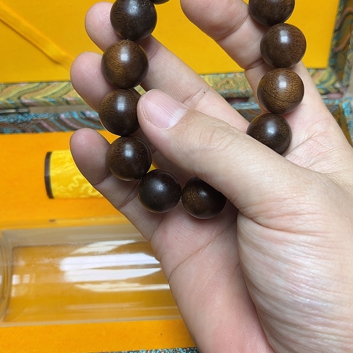 大叶紫檀（黑酸枝木类）