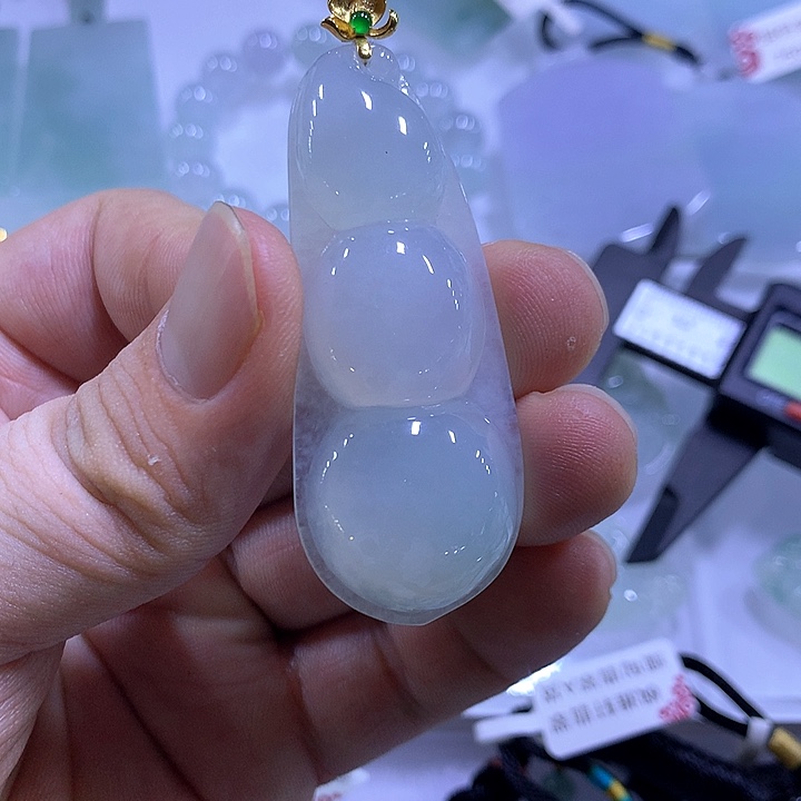 翡翠18K金镶嵌颈饰天然翡翠A货吊坠